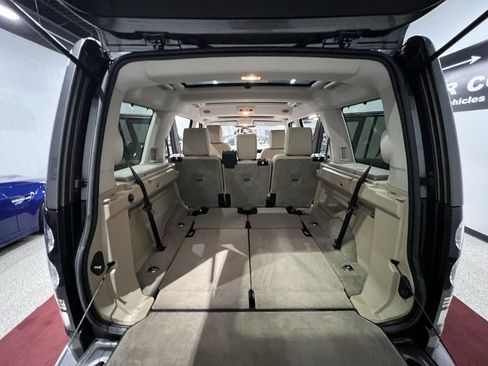 Used 2016 Land Rover LR4 HSE image 48
