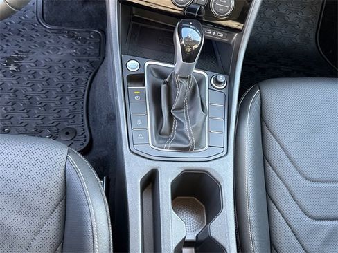 Certified 2023 Volkswagen Jetta SEL image 20