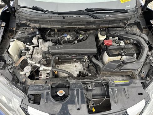 Used 2017 Nissan Rogue SL w/ SL Premium Package image 18