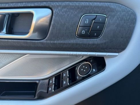 New 2026 Ford Explorer Platinum w/ LUX Leather Package image 12