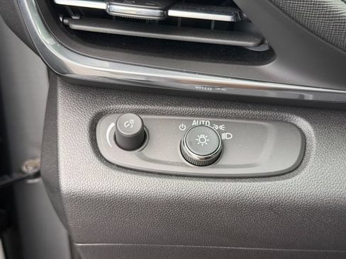 Used 2024 Buick Envista Preferred w/ Advanced Safety Package FWD image 30