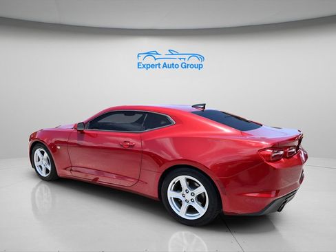 Used 2021 Chevrolet Camaro LT RWD image 6