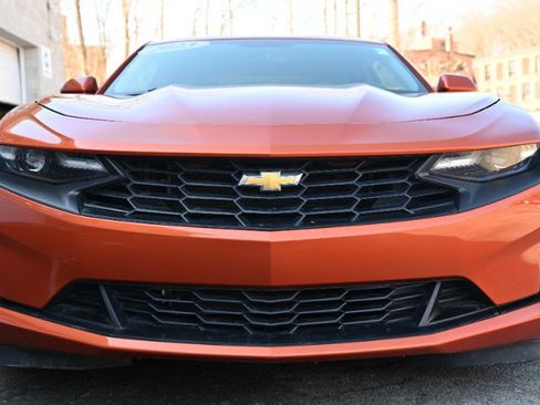 Used 2023 Chevrolet Camaro LT image 8