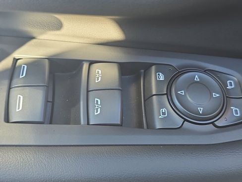 Used 2024 GMC Yukon AT4 w/ AT4 Premium Plus Package image 28