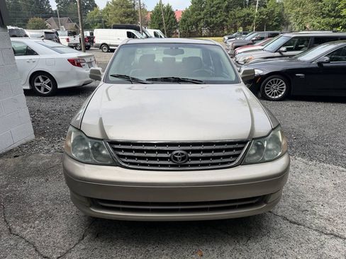 Used 2003 Toyota Avalon XLS FWD image 2