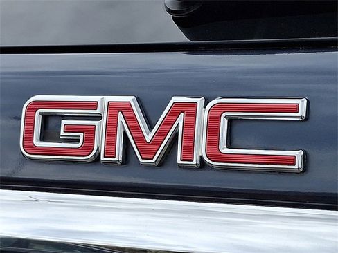 Used 2018 GMC Terrain Denali w/ Advanced Safety Package AWD/4WD image 31