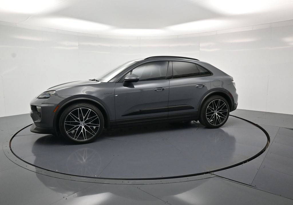 Certified 2025 Porsche Macan 4 Electric AWD/4WD image 2