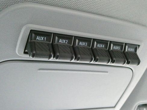 New 2025 Ford F350 XLT w/ FX4 Off-Road Package image 17