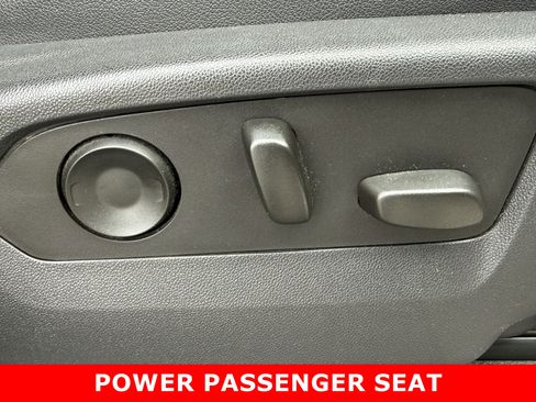 Used 2023 GMC Sierra 1500 AT4 w/ Technology Package image 21