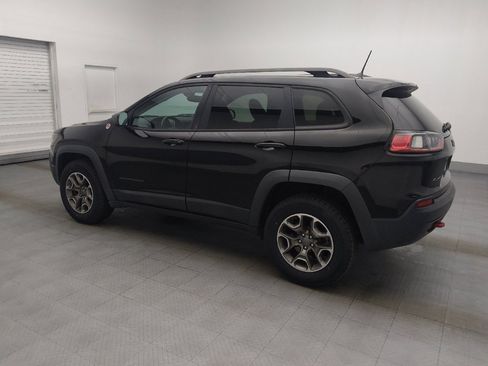 Used 2020 Jeep Cherokee Trailhawk w/ Cold Weather Group AWD/4WD image 3