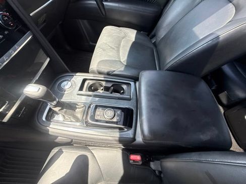 Used 2022 Nissan Armada SL w/ Midnight Edition Package RWD image 14