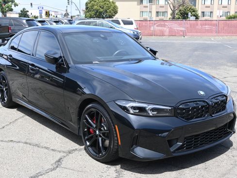 Used 2024 BMW M340i w/ Driving Assistance Package RWD image 4
