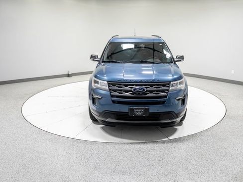 Used 2019 Ford Explorer XLT w/ Equipment Group 202A AWD/4WD image 31