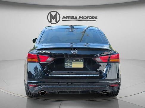 Used 2023 Nissan Altima 2.0 SR FWD image 6