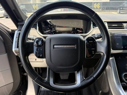 Used 2018 Land Rover Range Rover Sport HSE AWD/4WD image 10