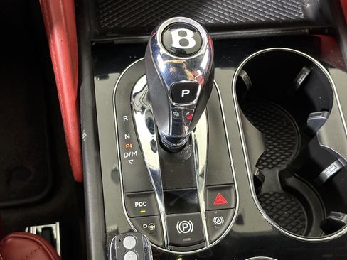Used 2017 Bentley Bentayga image 20
