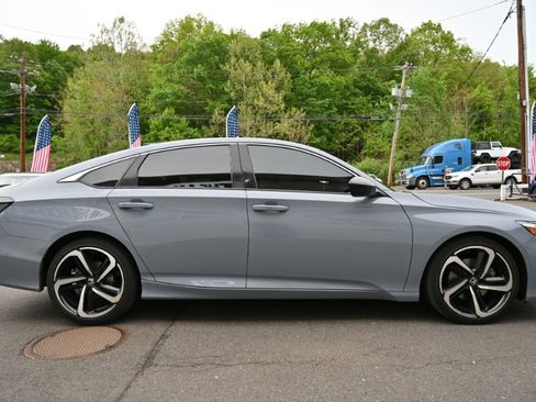 Used 2022 Honda Accord Sport image 6