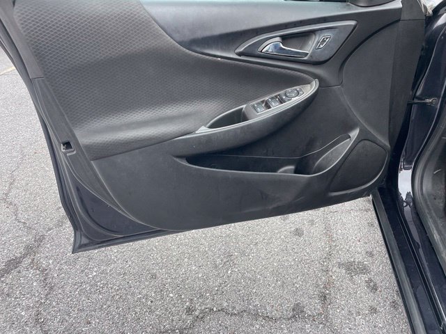Used 2023 Chevrolet Malibu LS w/ LPO, Floor Liner Package FWD image 9