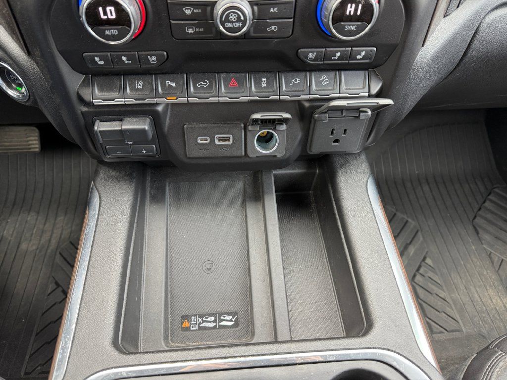 Used 2020 Chevrolet Silverado 3500 High Country w/ Technology Package AWD/4WD image 35