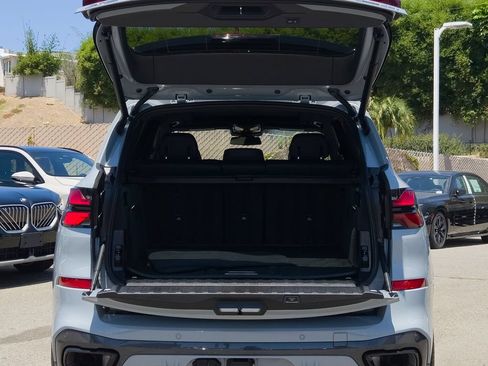 Used 2024 BMW X5 sDrive40i w/ M Sport Package RWD image 21
