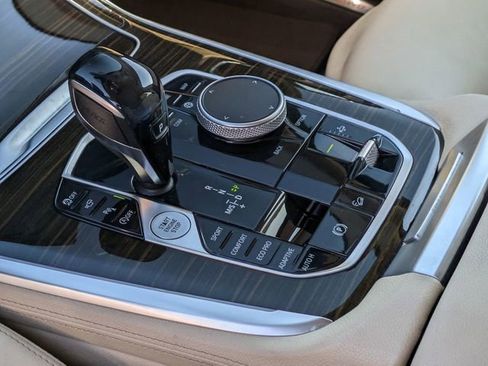 Used 2019 BMW X7 xDrive40i w/ Premium Package image 25