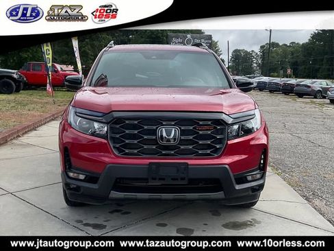 Used 2023 Honda Passport TrailSport image 2