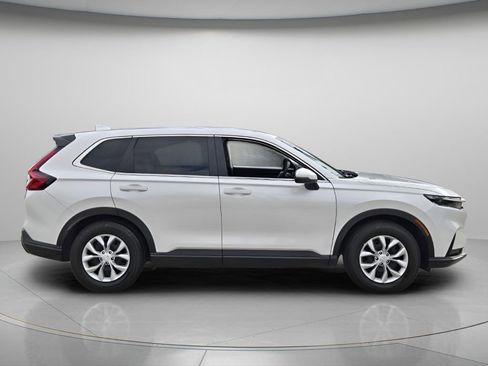 Certified 2025 Honda CR-V LX image 3