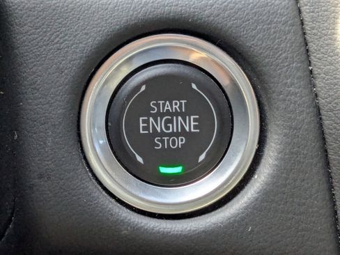 Used 2024 Chevrolet Suburban RST w/ Luxury Package image 31