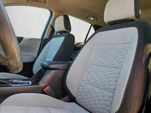 Used 2021 Chevrolet Equinox LS w/ LS Convenience Package FWD image 15