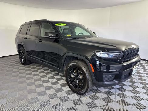 Used 2024 Jeep Grand Cherokee L Laredo AWD/4WD image 1