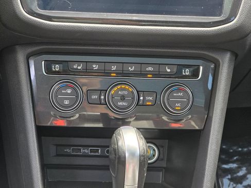 Used 2019 Volkswagen Tiguan SEL Premium AWD/4WD image 35