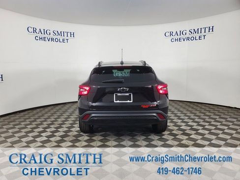 New 2026 Chevrolet Trax RS w/ Sunroof Package image 12