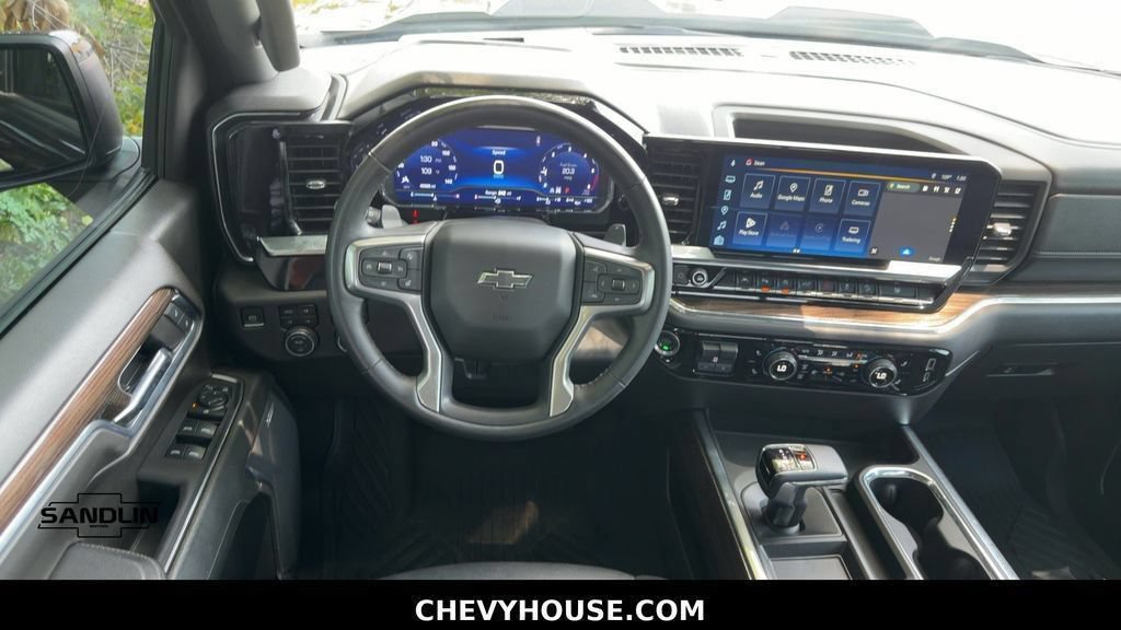 Used 2024 Chevrolet Silverado 1500 LT Trail Boss w/ LT Trail Boss Premium Package AWD/4WD image 15