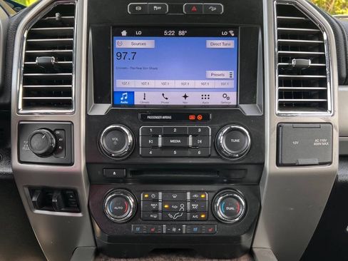 Used 2017 Ford F250 Lariat w/ Lariat Ultimate Package AWD/4WD image 31