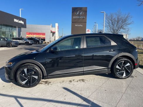 New 2026 Hyundai Ioniq 5 SEL image 2