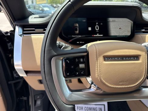 New 2025 Land Rover Range Rover SE image 23