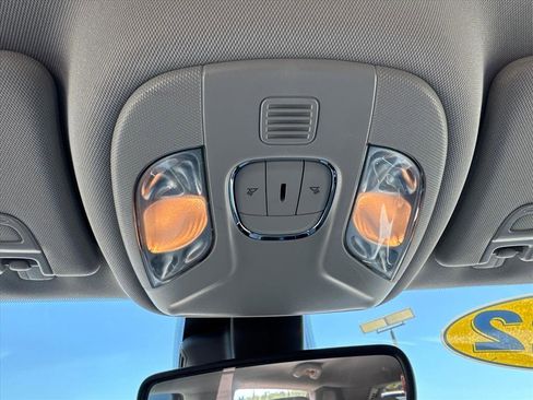 Used 2022 Jeep Compass Latitude AWD/4WD image 18