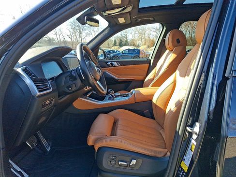 Used 2021 BMW X5 xDrive40i w/ M Sport Package image 13