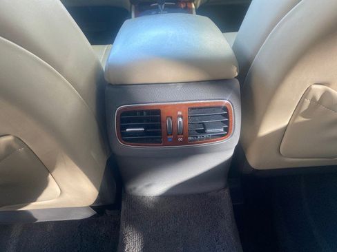 Used 2012 Hyundai Genesis 4.6 image 84