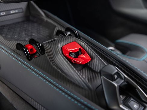 Used 2025 Lamborghini Revuelto AWD/4WD image 50