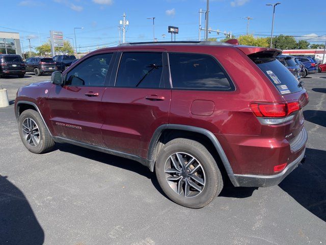 Used 2021 Jeep Grand Cherokee Trailhawk AWD/4WD image 3