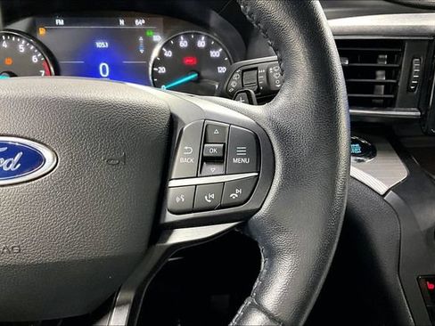 Used 2020 Ford Explorer XLT w/ Equipment Group 202A AWD/4WD image 13