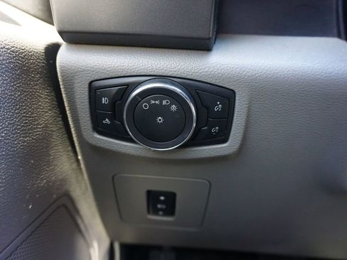 Used 2016 Ford F150 XLT w/ Equipment Group 302A Luxury image 4