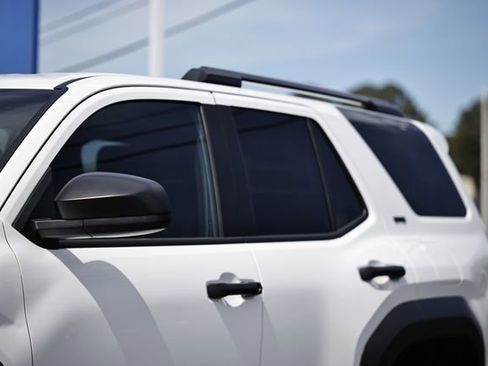 Used 2025 Toyota 4Runner SR5 AWD/4WD image 3