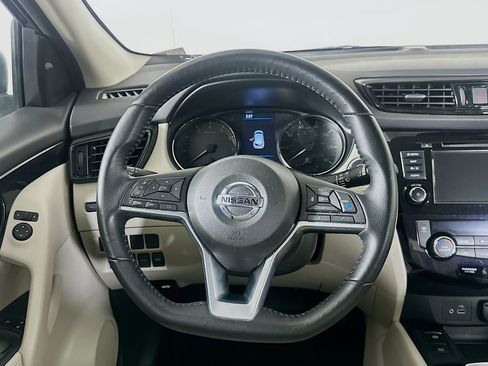 Used 2022 Nissan Rogue Sport SL image 17