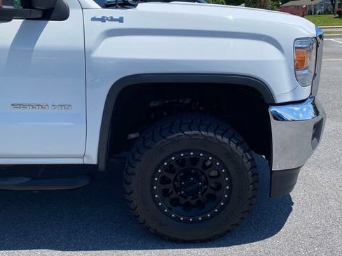 Used 2018 GMC Sierra 2500 4x4 Double Cab w/ Sierra Convenience Package image 10