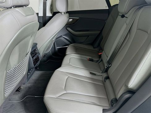 Used 2021 Audi Q8 Premium Plus w/ Premium Plus Package image 14