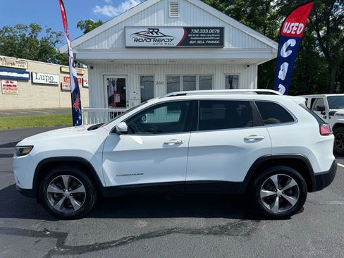Used 2019 Jeep Cherokee Limited image 10