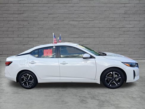 Used 2025 Nissan Sentra SV w/ All-Weather Package FWD image 5