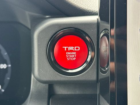 Certified 2026 Toyota Tacoma TRD Off-Road AWD/4WD image 28
